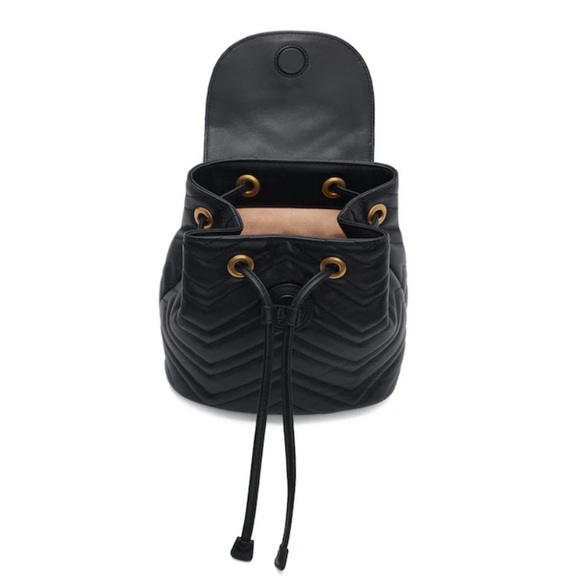 GUCCI - Calfskin Matelasse GG Marmont Flap Backpack Black - Picture 4 of 6